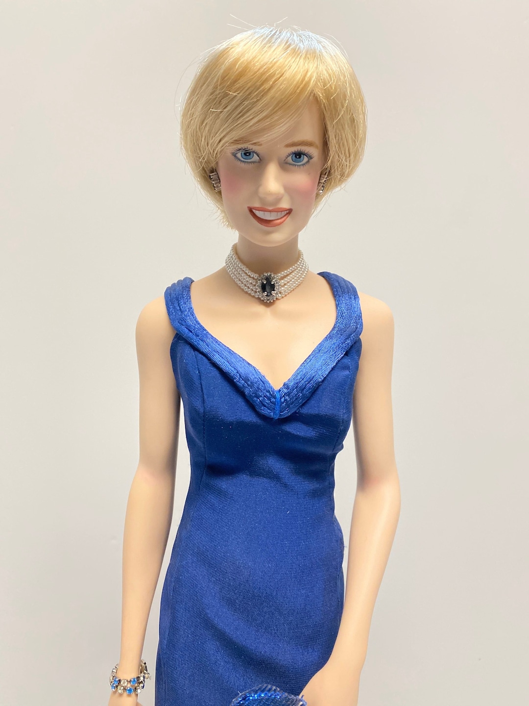 ダイアナ妃人形 Yahoo!オークション - 【5】ダイアナ妃 結婚記念 イギリス王室