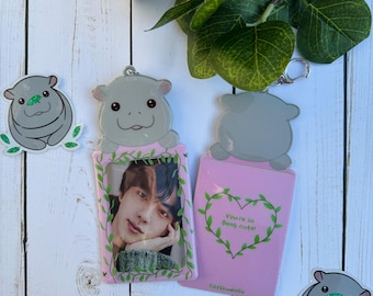 Moo Deng Photocard Holder