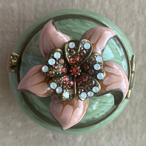 Proposal Box Pastel Tones Green Pink Multi-Color Treasure Storage.Vintage Storage Gift Idea.Weight 90/grams And Come With Box.