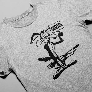 Wile e coyote tshirt - Etsy 日本