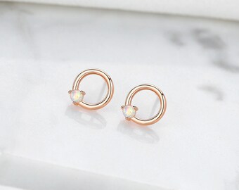 Mini Circle a créé des boucles d’oreilles à clous d’opale blanche, rhodium et argent sterling plaqué or hypoallergénique pour les peaux sensibles, cadeau pour elle