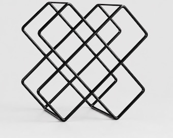 Black Metal Geometric Wine Rack, Modern Minimalist Countertop Holder (5 Bottles)