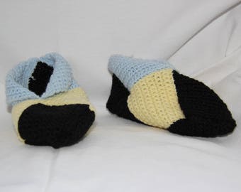 Black, pale yellow, blue woolen slippers crocheted pale size 33-34