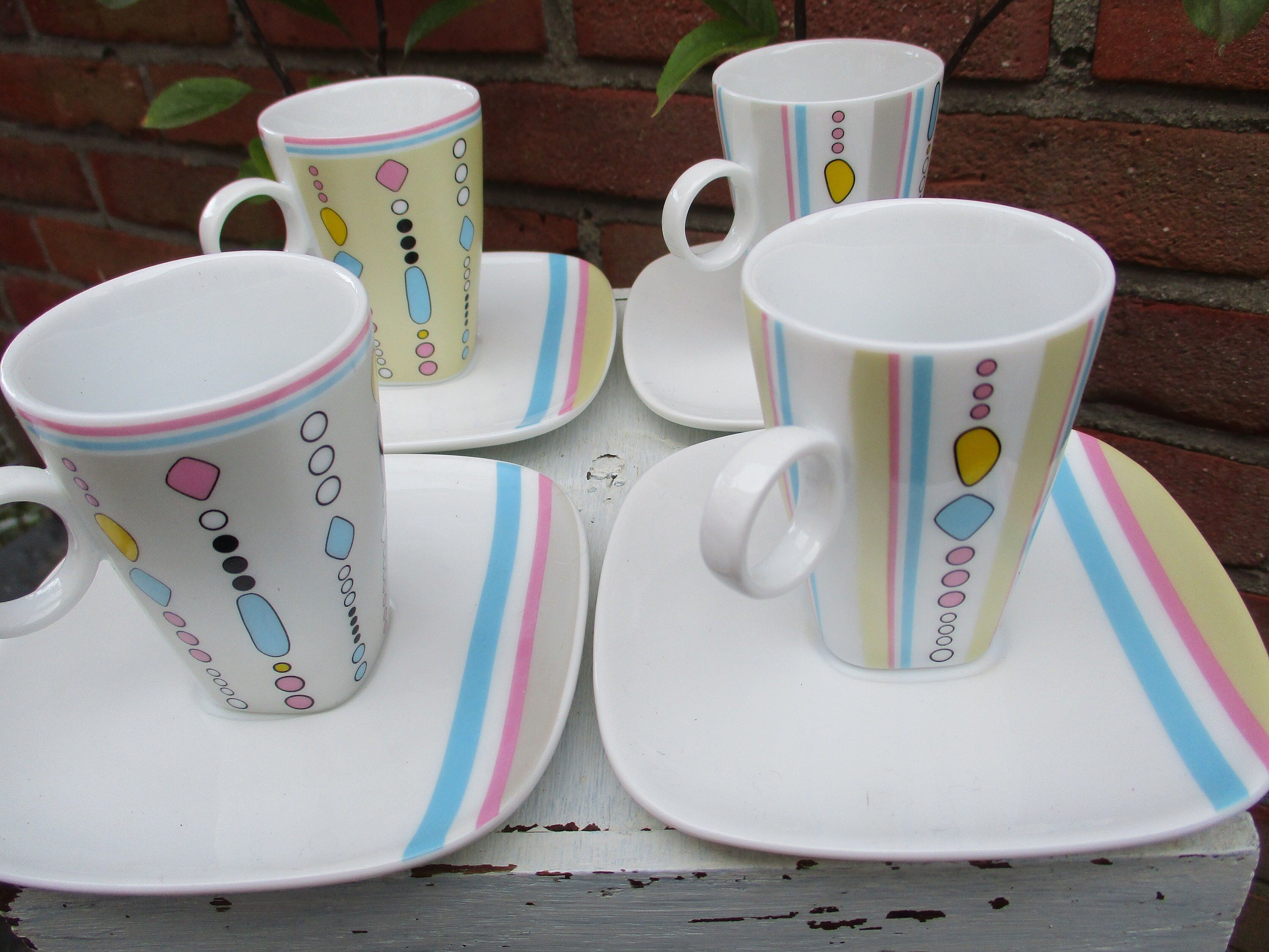 Vintage Maxwell & Williams Espresso Cups/saucers, Set of 4, Funky Retro