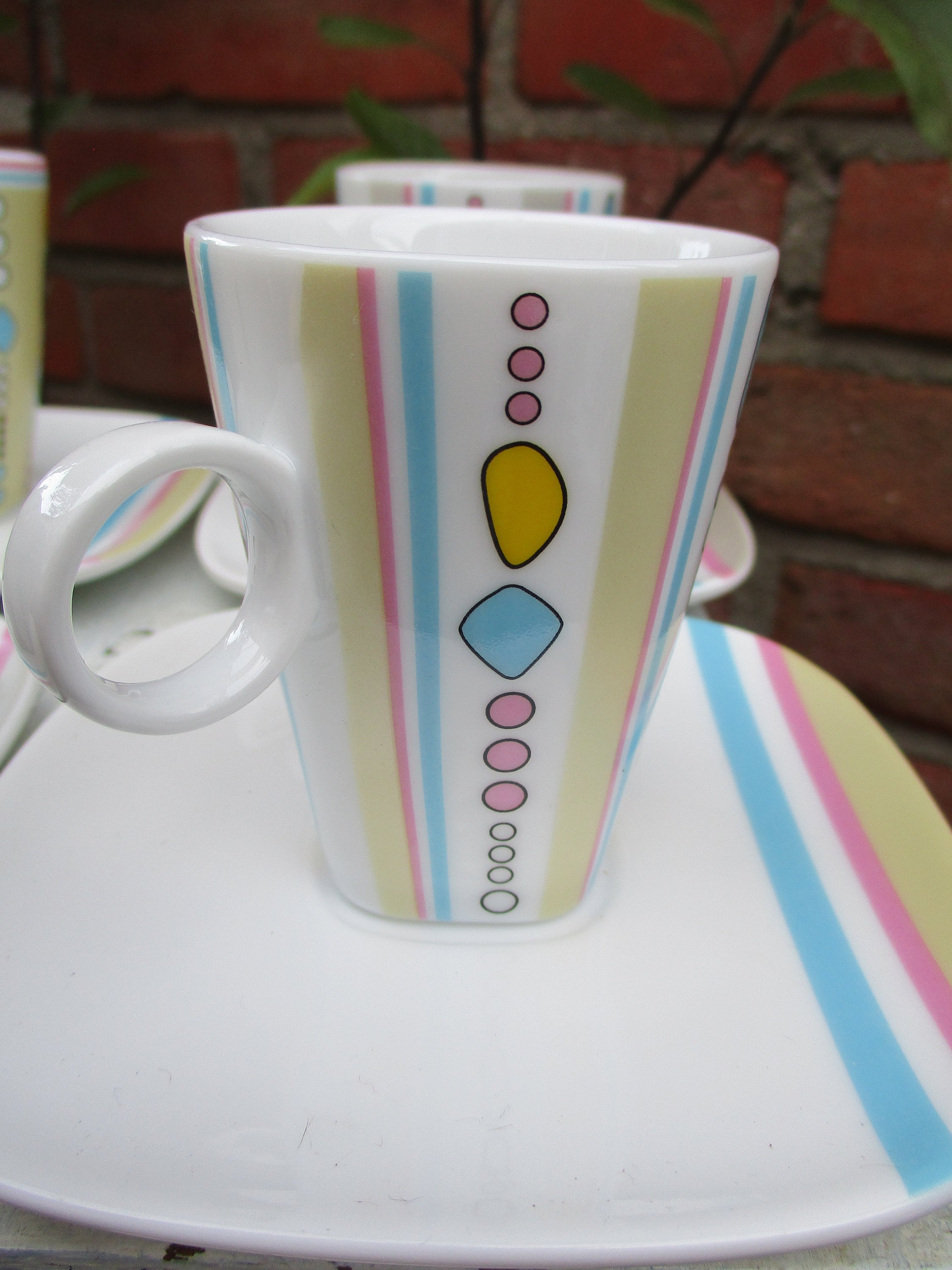 Vintage Maxwell & Williams Espresso Cups/saucers, Set of 4, Funky Retro