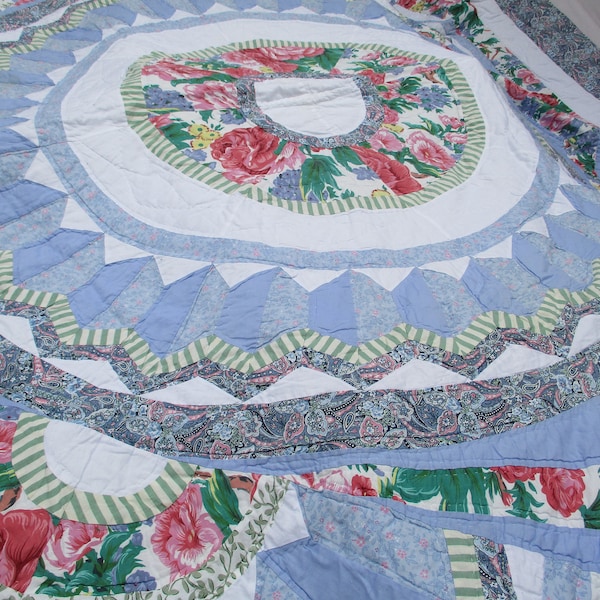 vintage Patchwork Quilt/Couvre-lit/Couverture/Throw & 2 Coussin Covers, Cotton, Divers blues/florals, country/prairie/shabby chic/traditionnel