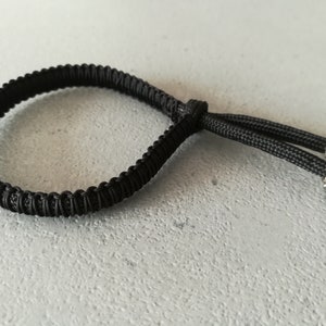 Paracord bracelet