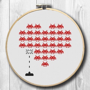 Space Invaders Heart- Patrón de punto de cruz de videojuego PDF Descarga instantánea - día de San Valentín - Amor