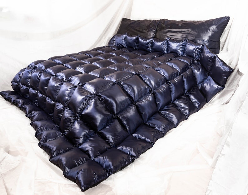 King size glanznylon puffy down quilt heavy weighted