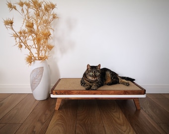 XL Plywood Cat Scratcher Lounge with Replaceable Cardboard Insert
