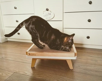 Beautiful and stylish scratching post in natural birch color "Scratch Pad" from PurrFur with replaceable cardboard insert