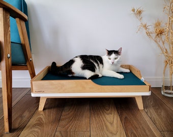 Cozy classic bed "Sleep Long" made for plywood for cats and small/medium dogs from PurrFur