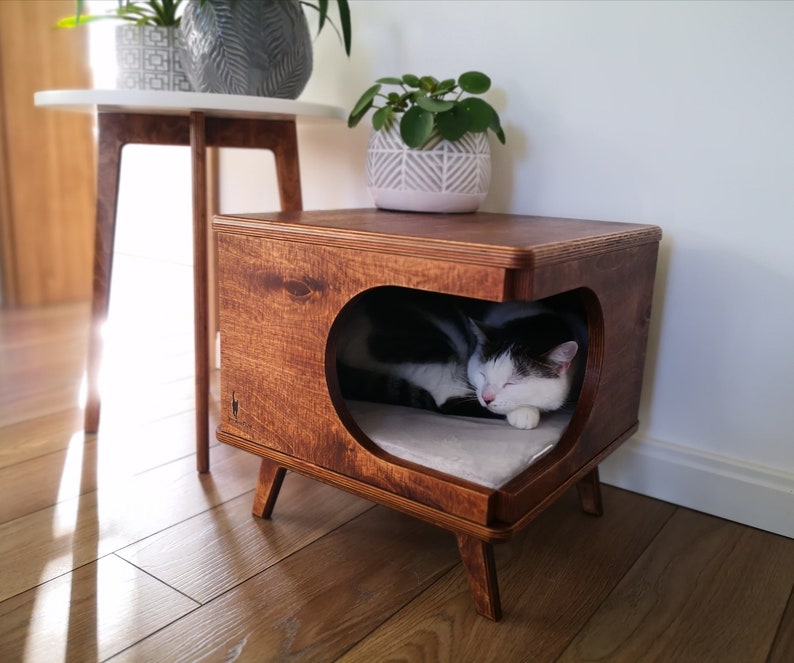 Elegante casa para gatos de madera contrachapada, acogedora cama para gatos hecha a mano Rustical Box Dark Oak de PurrFur imagen 1