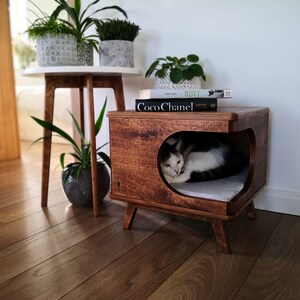 Elegante casa para gatos de madera contrachapada, acogedora cama para gatos hecha a mano Rustical Box Dark Oak de PurrFur imagen 8