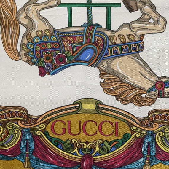 GUCCI LUXURY SCARF Merry Go stunning horses round… - image 7