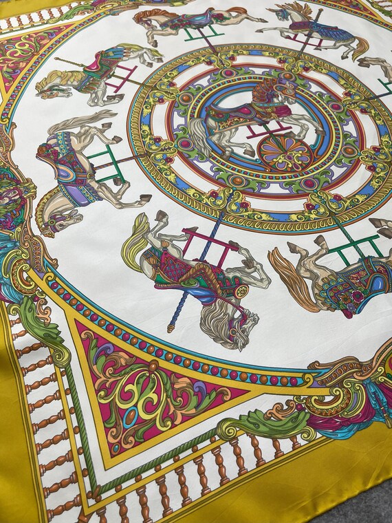 GUCCI LUXURY SCARF Merry Go stunning horses round… - image 4