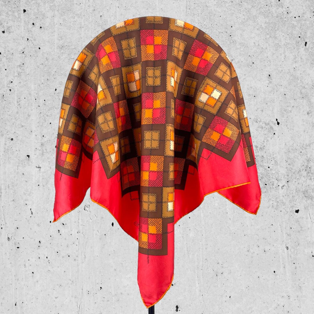 ウンガロ　シルクスカーフ　大判　emanuel ungaro emanuel ungaro エマニュエルウンガロ スカーフ 大判 シルク