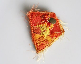 Broche brodée bijou textile orange et jaune, broche en soie, dentelle, feutre, fibres, bijou pour femme