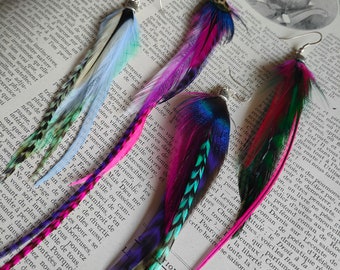 MONOBOUCLE- Solo earring in colored feathers, natural feather earrings- 925 silver clip- buckle of your choice #33