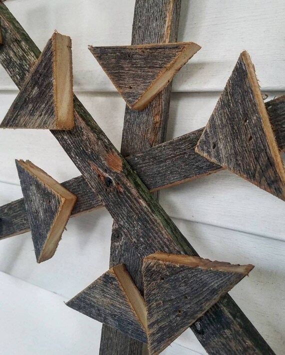 Col House Designs - Wholesale Distressed Wooden Snowflake Spindles, 3/Set