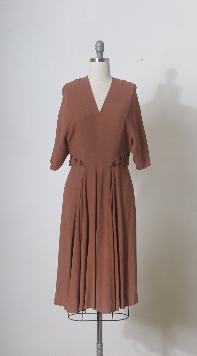 Elegant dress, Brown Bordeaux dress, Below the knee, V neck dress, Evening dress, Size M, Embroidery, Special event dress, Vintage dress image 3