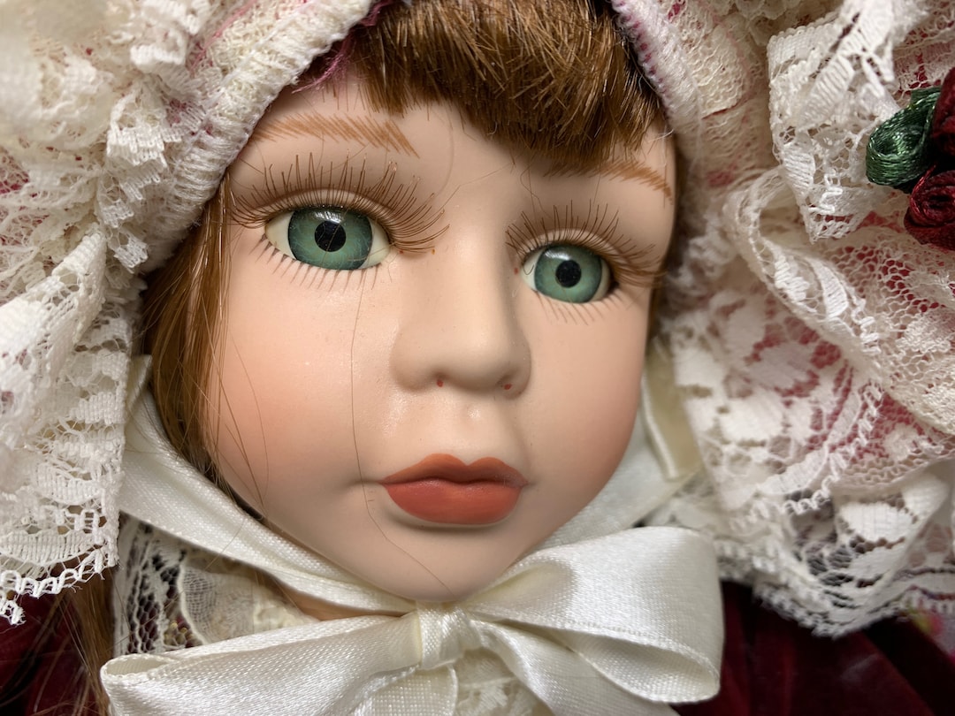 Vanessa Collection, Limited Edition Series Porcelain 1998 by Vanessa