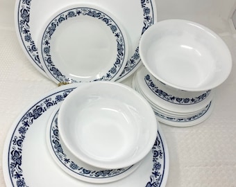 Old Town Blue Corelle Livingware, Dinner Plates, Luncheon Plates, Salad Plates, Soup Cereal Bowls, SOLD SEPARATELY See VARIATIONS