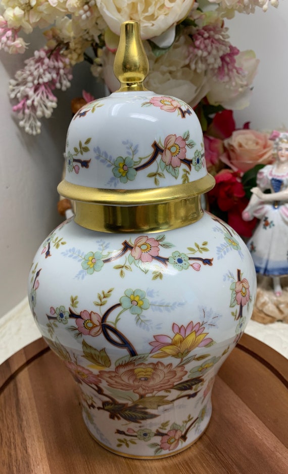 Royal Porzellan Bavaria KPM Germany Handarbeit Urn Vase Ginger Jar  