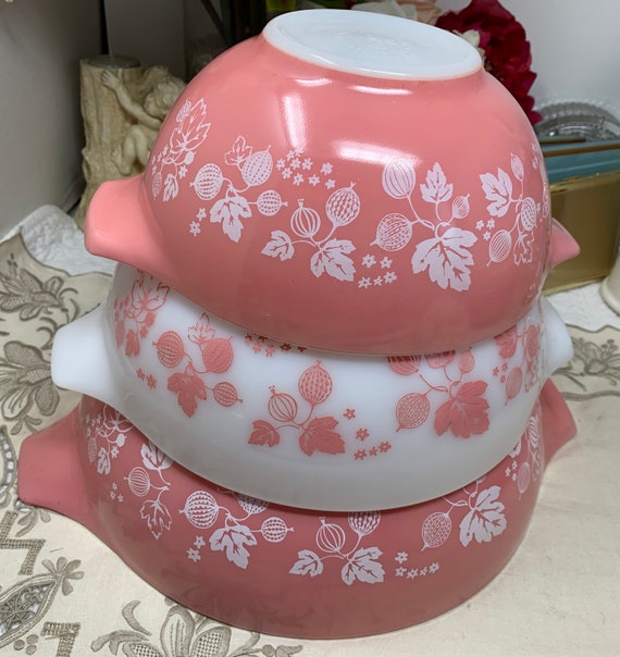 3 Vintage Pyrex Pink Cinderella Gooseberry Mixing Bowls 442 443