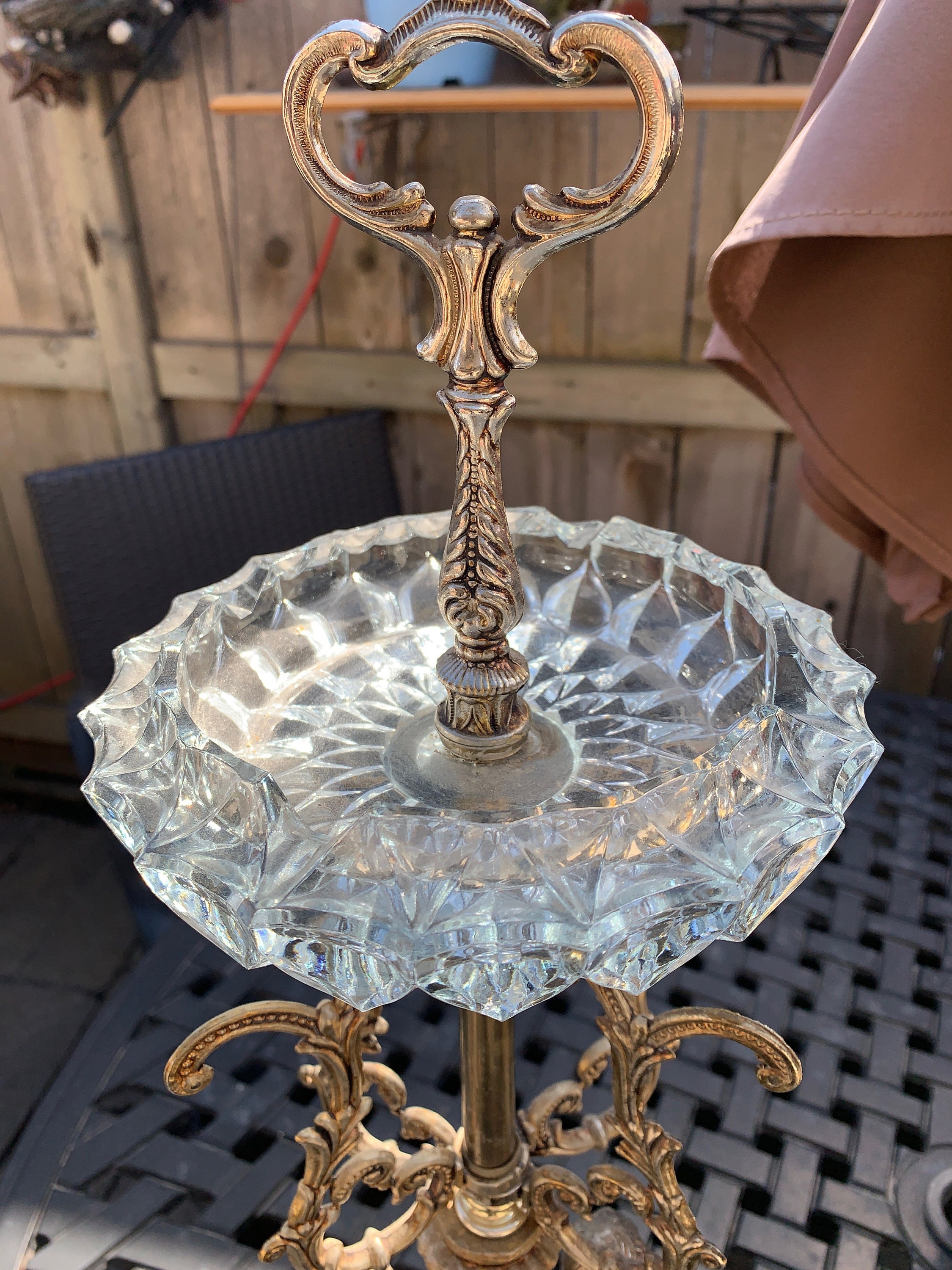 Hollywood Regency Antique Ornate Ashtray Cum Vide Poche Hollywood Regency Antique Ornate Ashtray Cum Vide Poche
