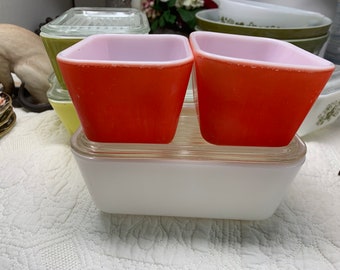 Vintage Pyrex Refrigerator Dishes, Refrigerator Storage Oven to Fridge Pyrex Dish Ribbed Lids,  #500 Series Pyrex Collectibles