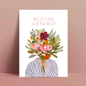 Könnte beinhalten: Eine Grußkarte mit einer Aquarellillustration einer Person, die einen Blumenstrauß hält. Die Blumen sind eine Mischung aus Rosa, Rot, Gelb und Weiß. Der Text "HERZLICHEN GLÜCKWUNSCH" ist oben in Rosa geschrieben.