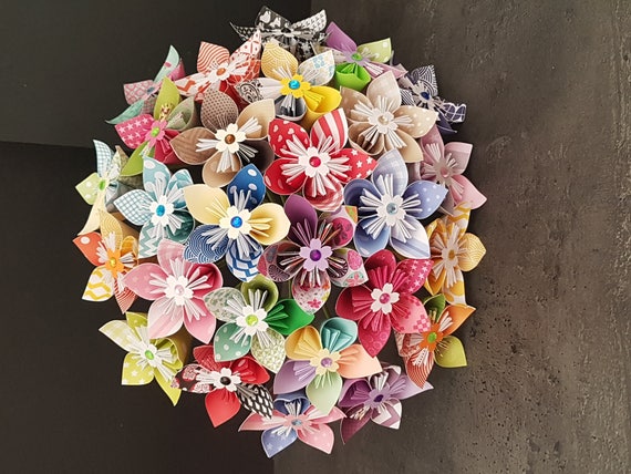 Example 27 Multicolored Paper Origami Flowers