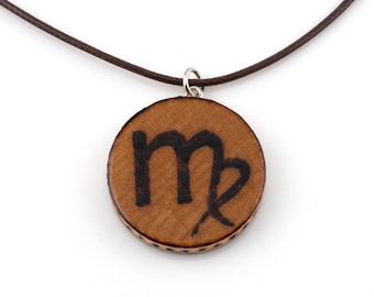 Collar colgante Virgo Zodiac Sign Earth Element, arte de pirografía de leña hecho a mano, joyería rústica Boho, regalo ecológico para ella