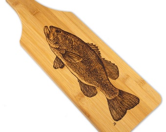 Largemouth Bass Bamboo Cutting Board, Handmade woodburning art, Kitchen farmhouse decor, Eco-friendly Fishing gift, Gift for father husband
