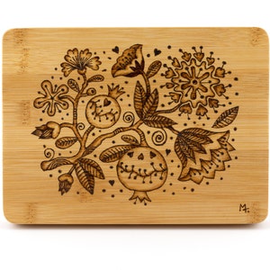 Bamboo Cutting Serving Cheese Board, Flowers Heart, Wood burning pyrography art, Rustic Kitchen Home Decor, Housewarming gift, Gift for her