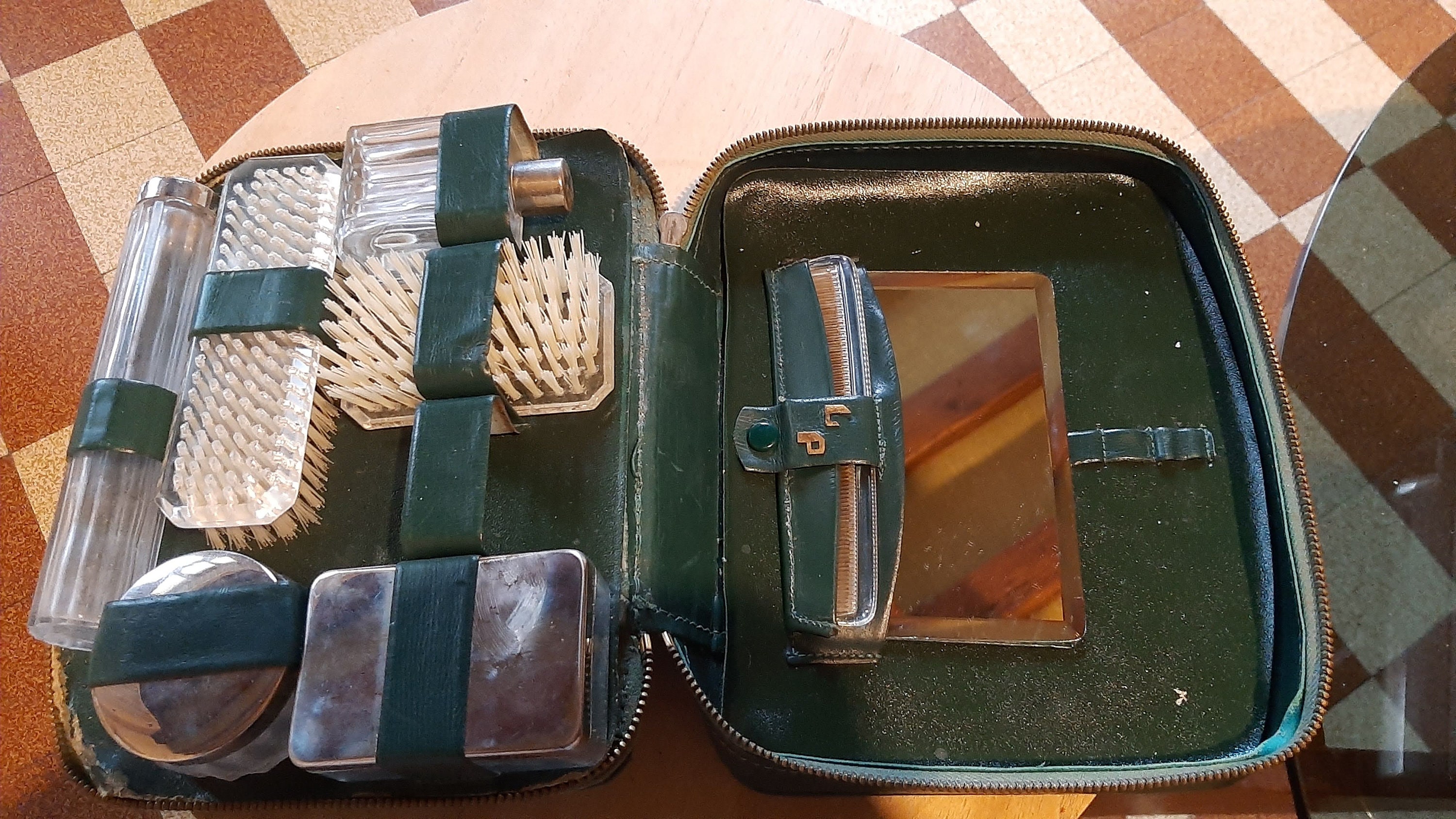 Trousse de toilette élégante en cuir vintage pour homme - Vonusta