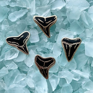 Shark tooth II enamel pins • Donation to Saving the Blue