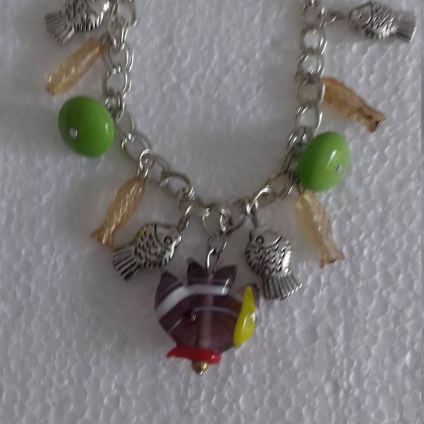 Bracelet " aux poissons " fantaiisie, original, fait main pour femme.