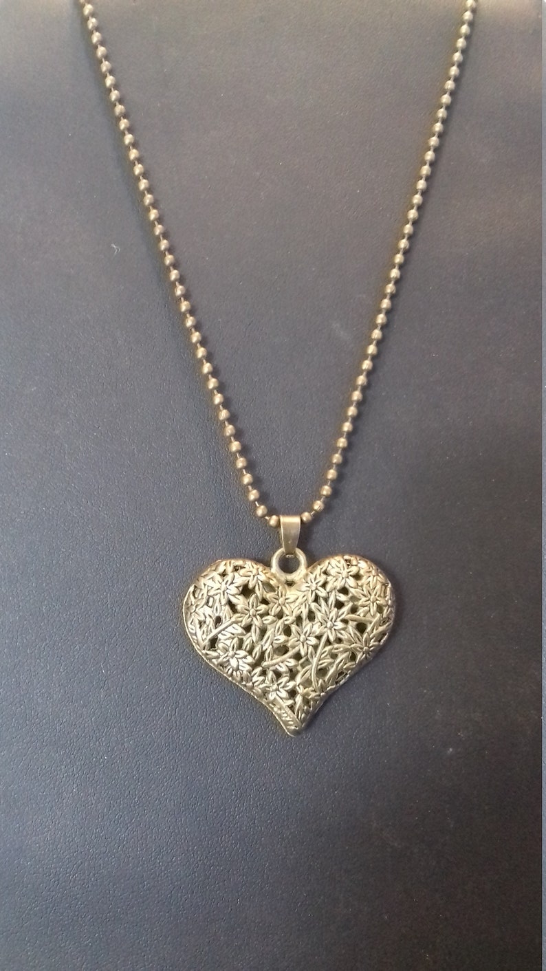 Fancy necklace, original, handmade for women. image 5