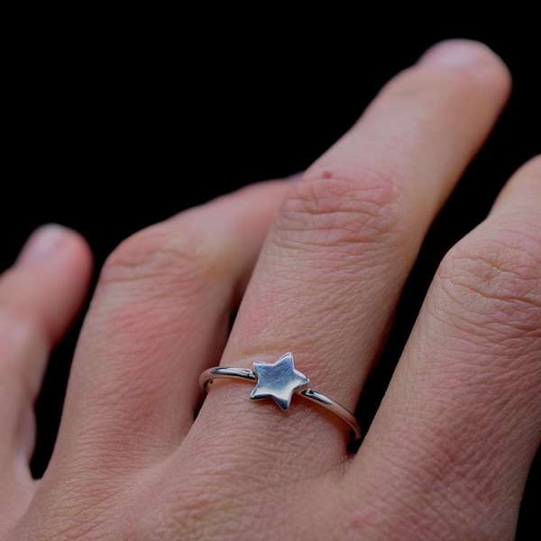 Star ring, little star, 925 silver ring, little girl ring, dainty  ring, gift for her, light ring, baby girl ring, handmade, Made Italy