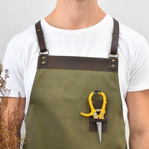 Leather Gardening Apron Crossback Garden Florist Gardener Apron image 3