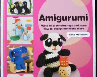 Amigurumi Maak 15 gehaakte dierenspeeltjes en leer hoe je nog meer kunt ontwerpen - Haakpatronenboek van Annie Obaachan - Nieuw imperfect winkelexemplaar