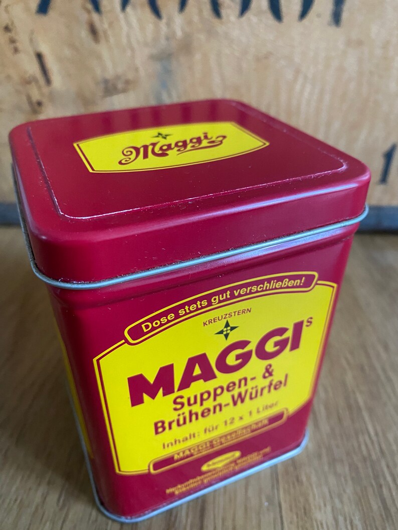 Retro Nostalgia Vintage Can by Maggi