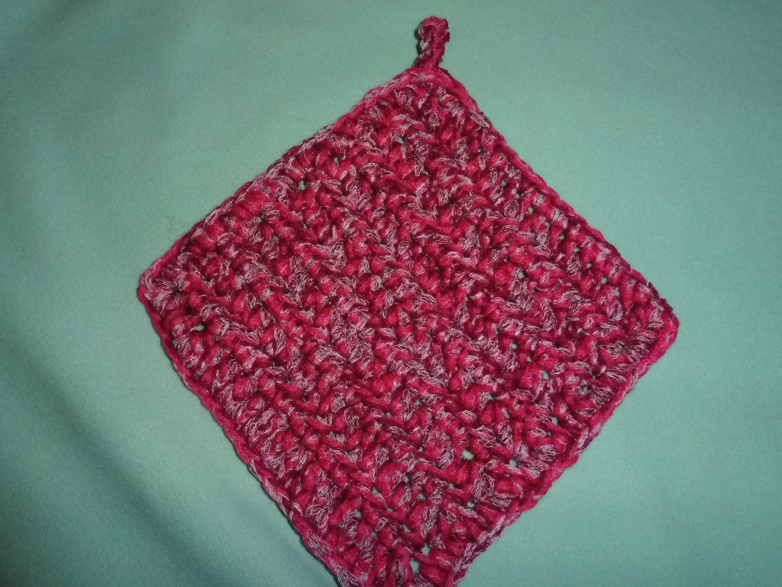 Manique en Laine Acrylique Fantaisie Prune et Rose Pâle, Fuchsia ou Violet Mauve Crochetée Main