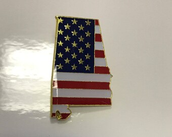AMERICAN FLAG LAPEL PIN *MADE IN AMERICA* TRUMP USA PATRIOTIC