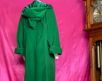 Vintage 90’s Saks Fifth Avenue Bill Tice Green Hooded Robe