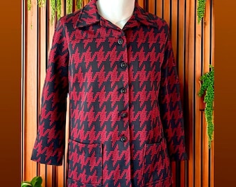 Camisa vintage de los años 70 con botones y cuello de daga, estilo retro para hombre, de los años 70, en negro y rojo.