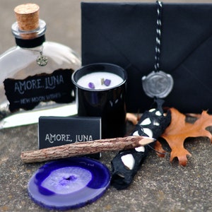 Moon Manifestation Kit - New Moon and Full Moon Ritual Set with Candle, Wishes Bottle, Agate Slice and Instructions