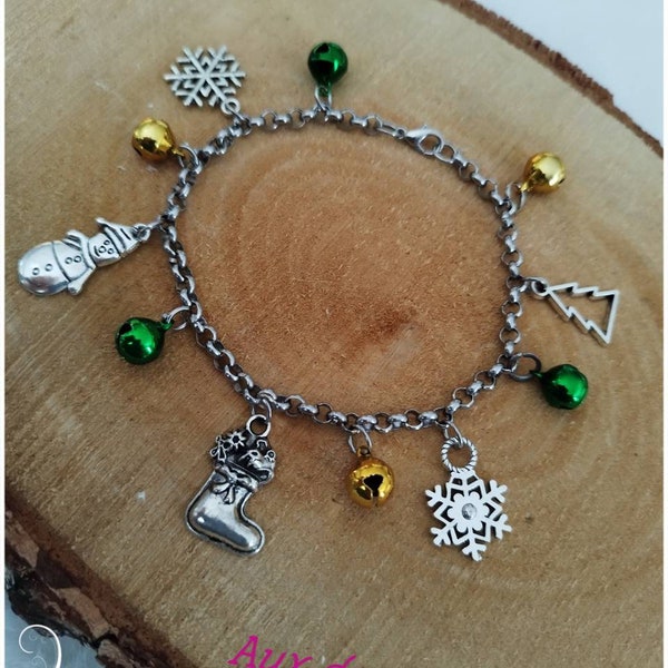 Bijou Bracelet avec  breloques charms de noël et grelots scintillant de noël  de couleur argenté en acier inoxydable merry christmas